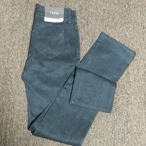 Troa New York Straight, High Rise Jean Size 26